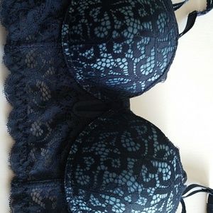 Navy lace bra